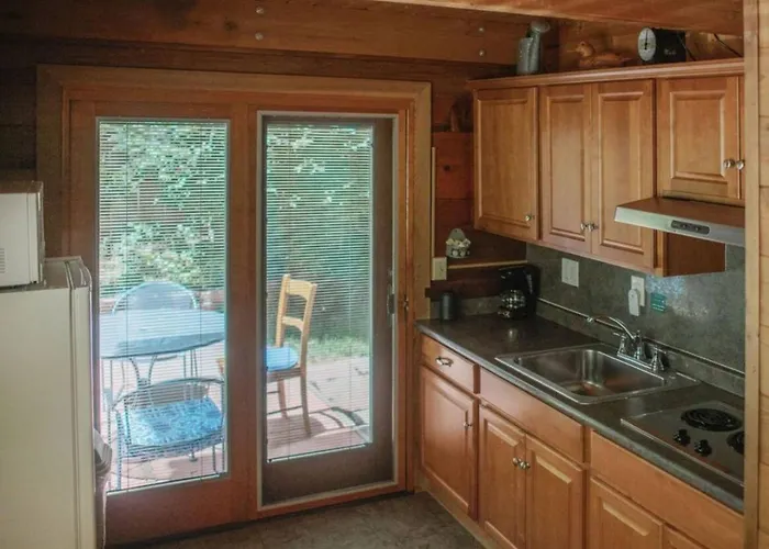 Holiday home Rustic For 2 In Oak Creek - Wild Rose