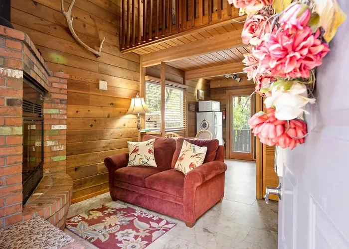 Rustic For 2 In Oak Creek - Wild Rose Holiday home